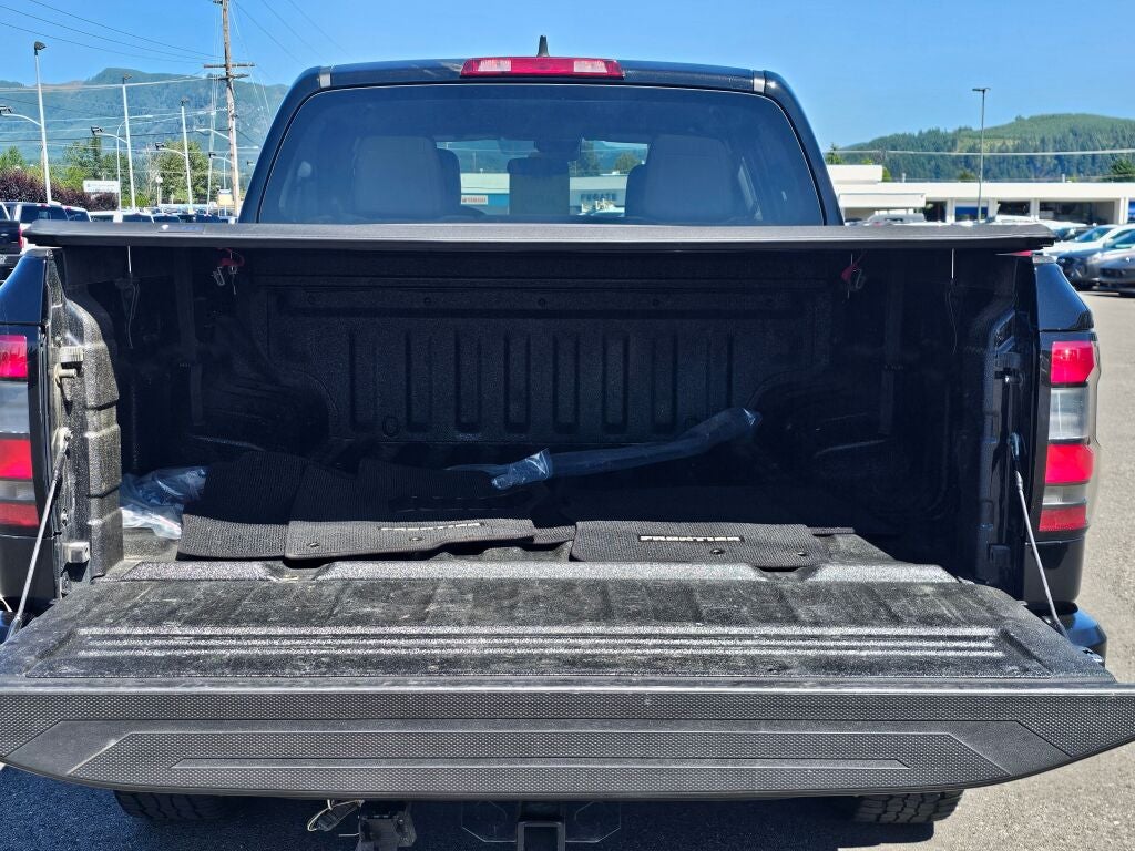 2022 Nissan Frontier S