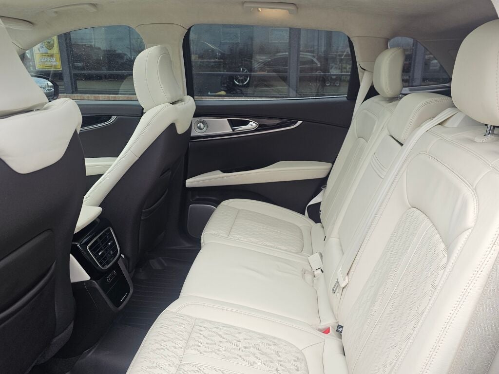 2022 Lincoln Nautilus Black Label