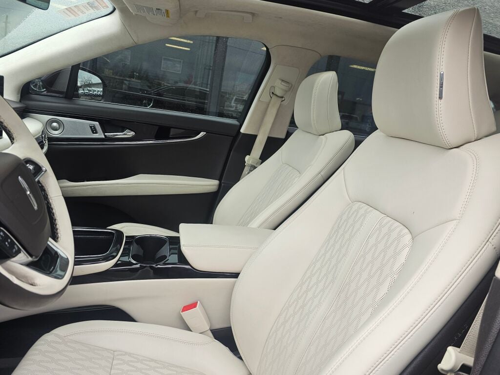 2022 Lincoln Nautilus Black Label