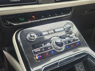 2022 Lincoln Nautilus Black Label