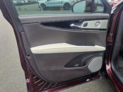 2022 Lincoln Nautilus Black Label