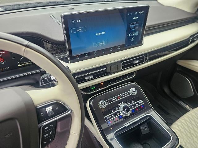 2022 Lincoln Nautilus Black Label