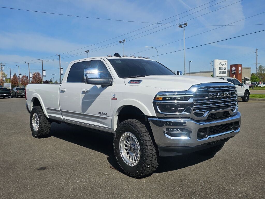 2025 RAM 3500 Limited