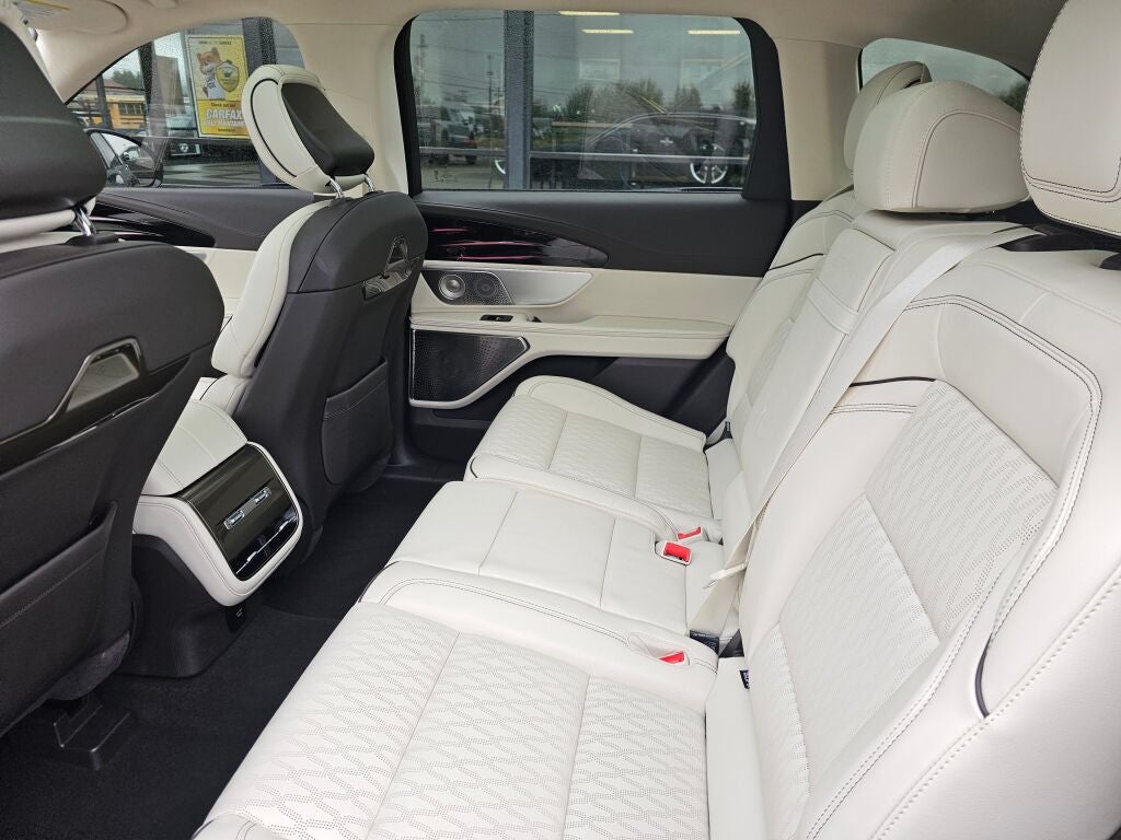 2025 Lincoln Nautilus Black Label