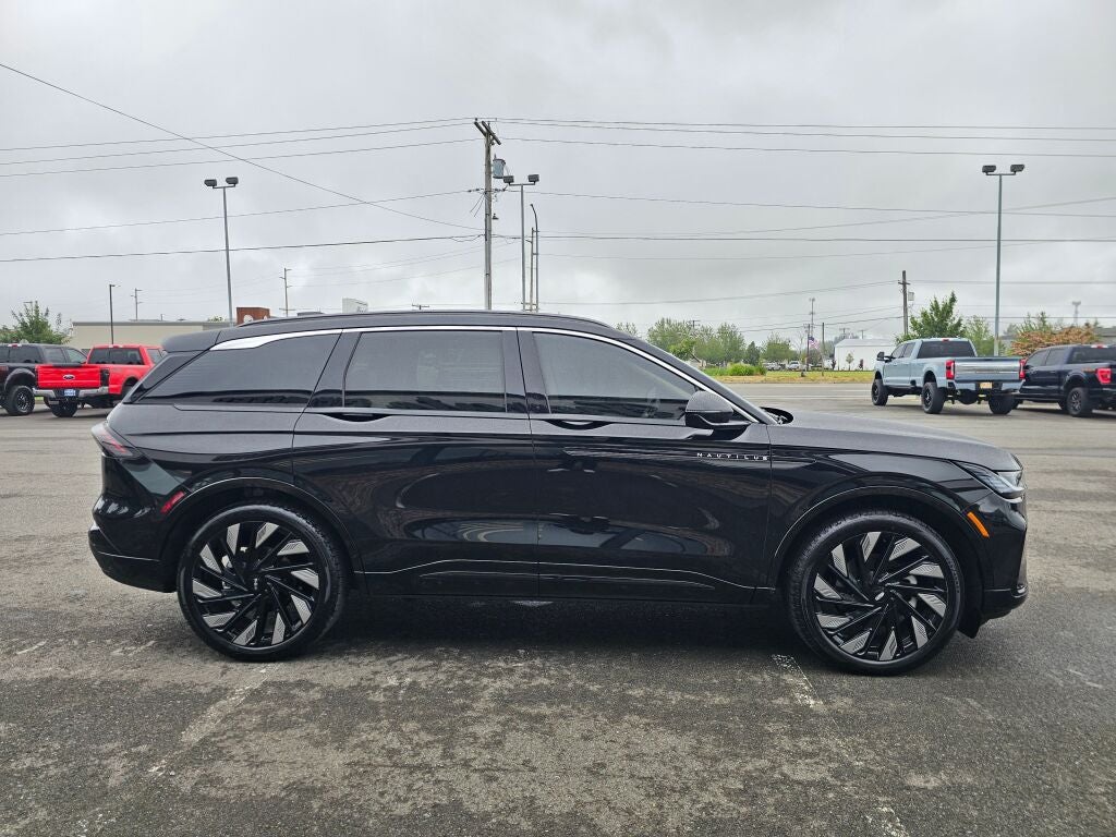 2025 Lincoln Nautilus Black Label