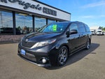 2015 Toyota Sienna SE 8 Passenger
