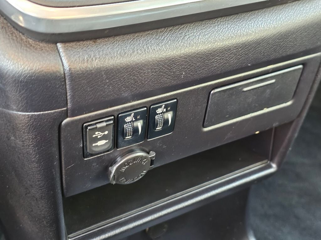 2015 Toyota Sienna SE 8 Passenger