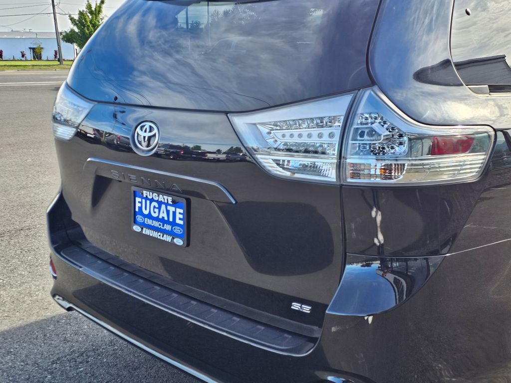 2015 Toyota Sienna SE 8 Passenger