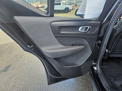 2021 Volvo XC40 Momentum