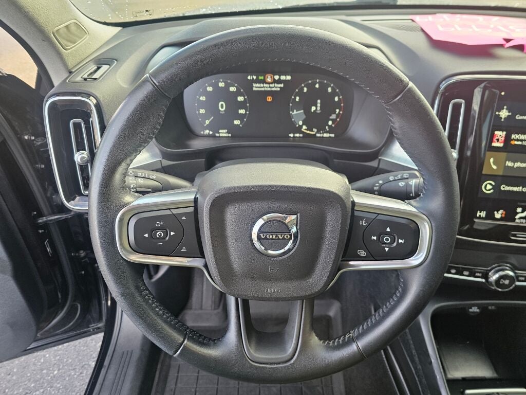 2021 Volvo XC40 Momentum