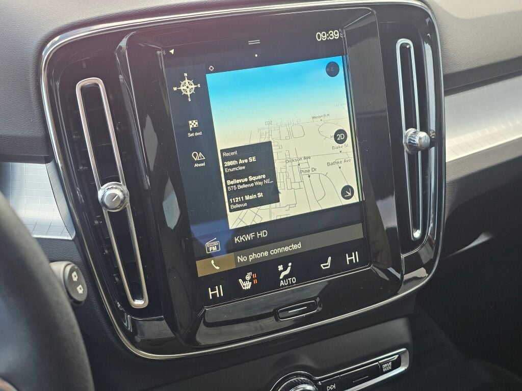 2021 Volvo XC40 Momentum