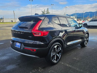 2021 Volvo XC40 Momentum