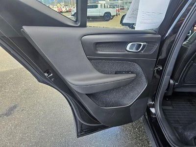 2021 Volvo XC40 Momentum