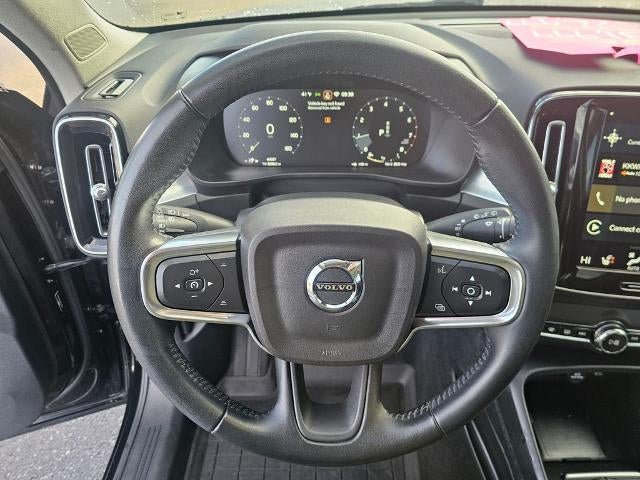 2021 Volvo XC40 Momentum