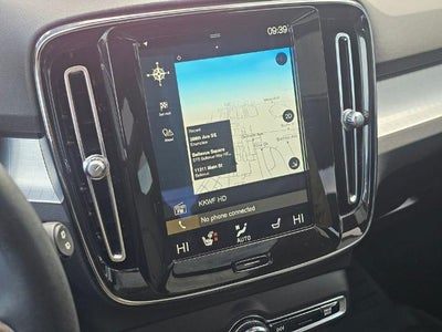 2021 Volvo XC40 Momentum