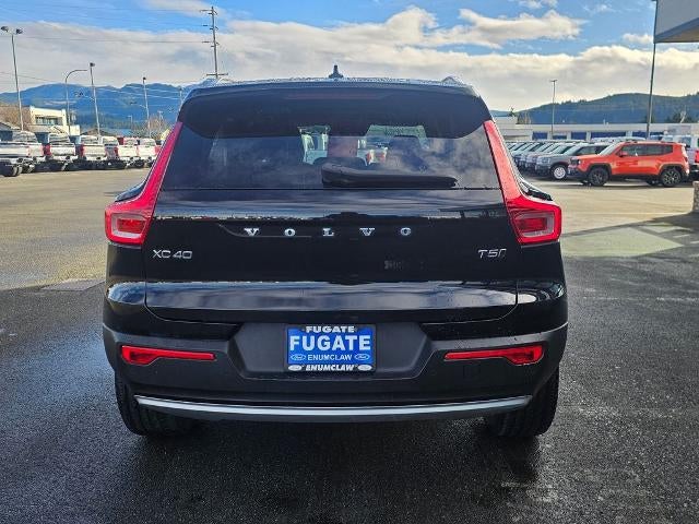 2021 Volvo XC40 Momentum