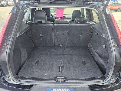 2021 Volvo XC40 Momentum