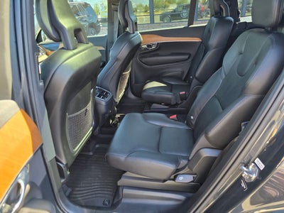 2021 Volvo XC90 T6 Momentum