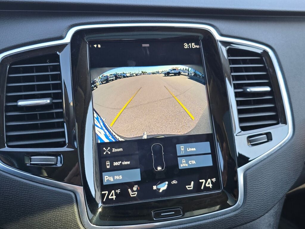 2021 Volvo XC90 T6 Momentum