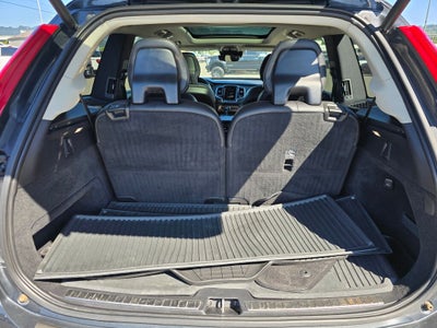 2021 Volvo XC90 T6 Momentum